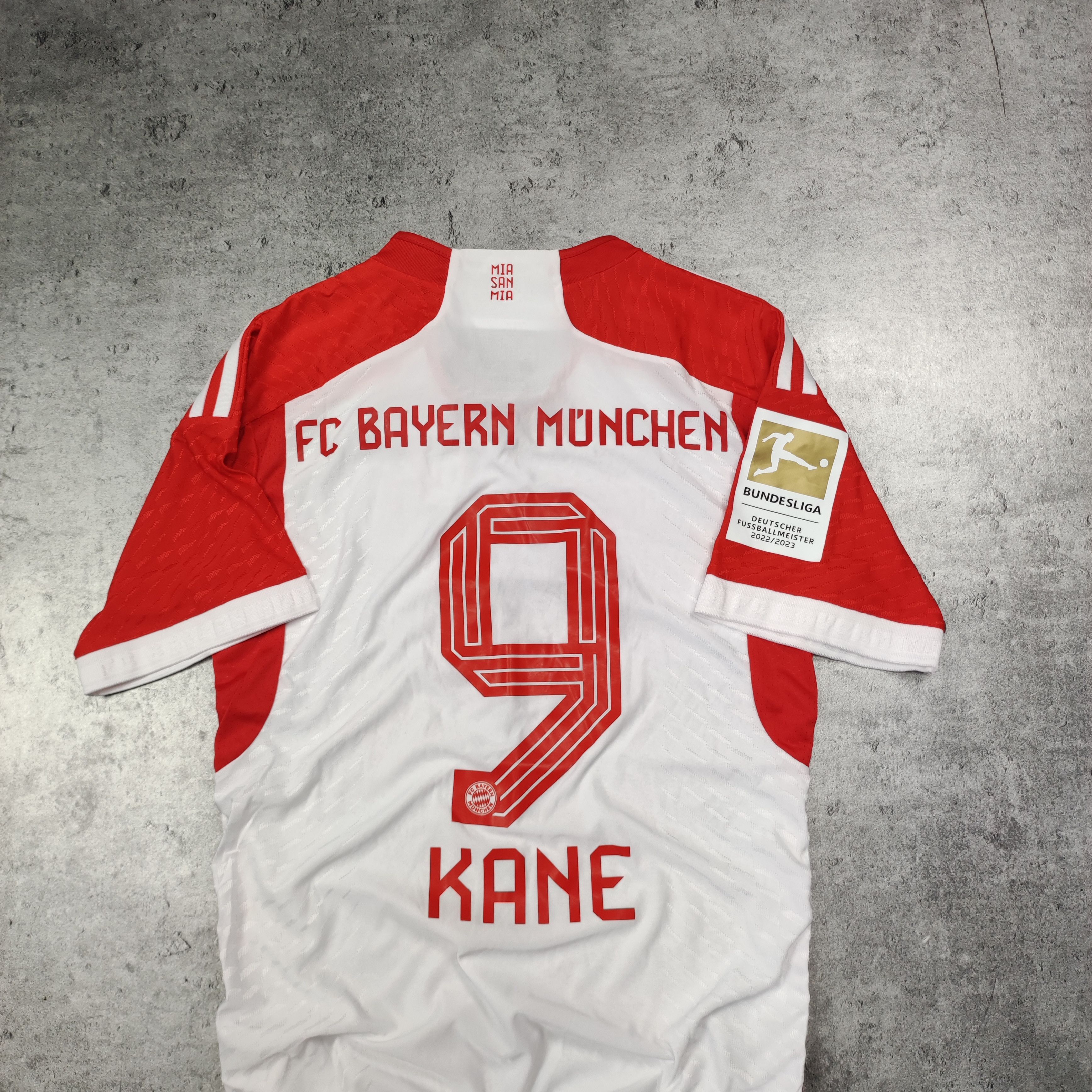 Adidas Bayern Munich x Adidas #9 Kane Adidas PRO Home Jersey Size US S / EU 44-46 / 1 - 11 Thumbnail