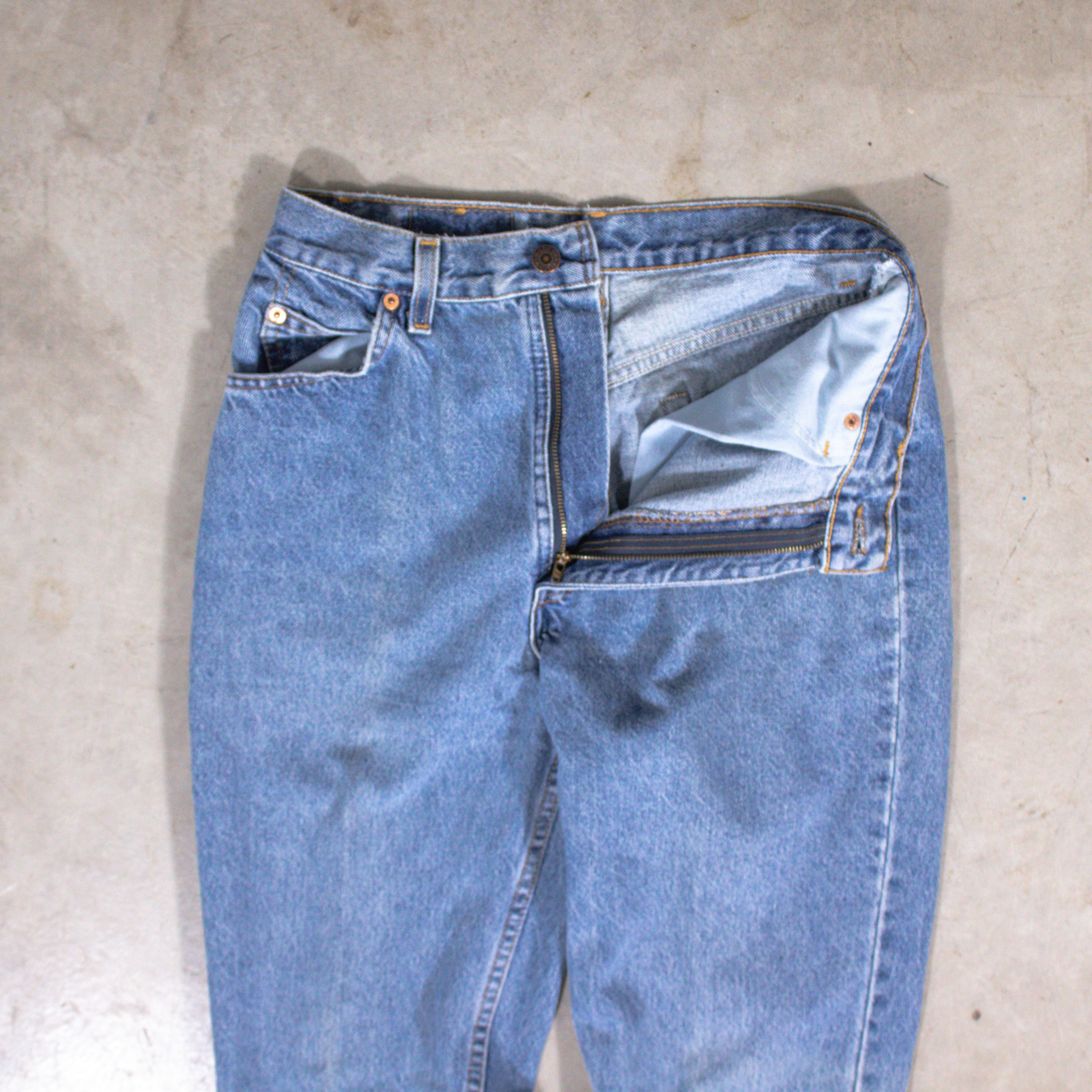 Levi's Vintage Clothing × Vintage Vintage 1990's Levis 963 Orange Tab Light Wash Denim Pant's Size US 28 / EU 44 - 7 Thumbnail