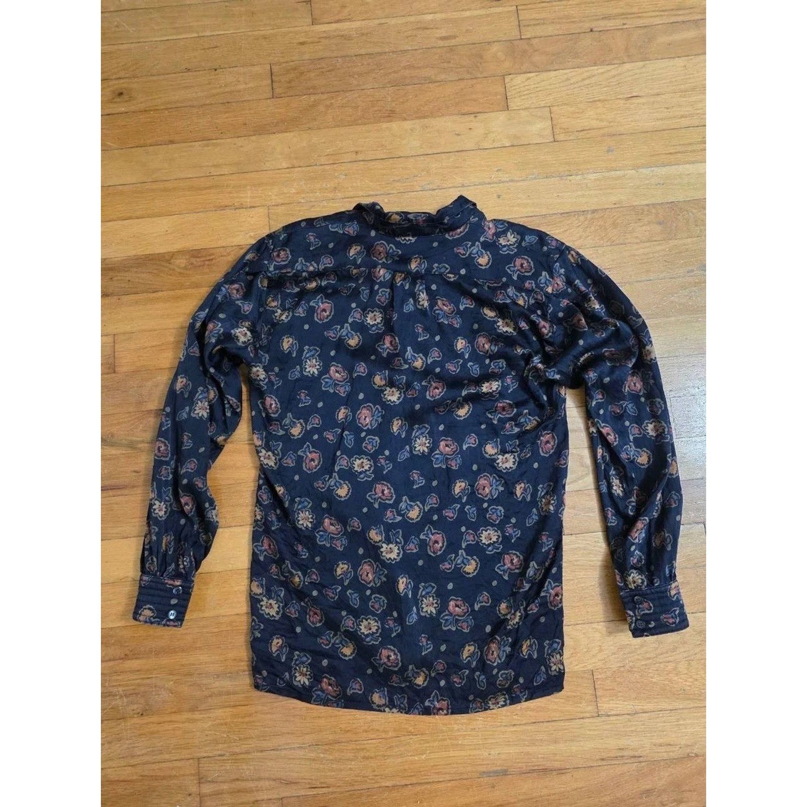 Escada Escada 34 100% silk button flowers Size 34 Black A001120 Size M / US 6-8 / IT 42-44 - 9 Thumbnail