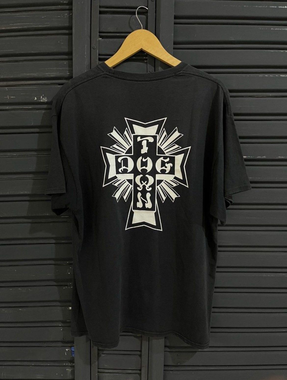 Band Tees Suicidal Tendencies Dog Town Band Tee Size US XL / EU 56 / 4 - 3 Thumbnail