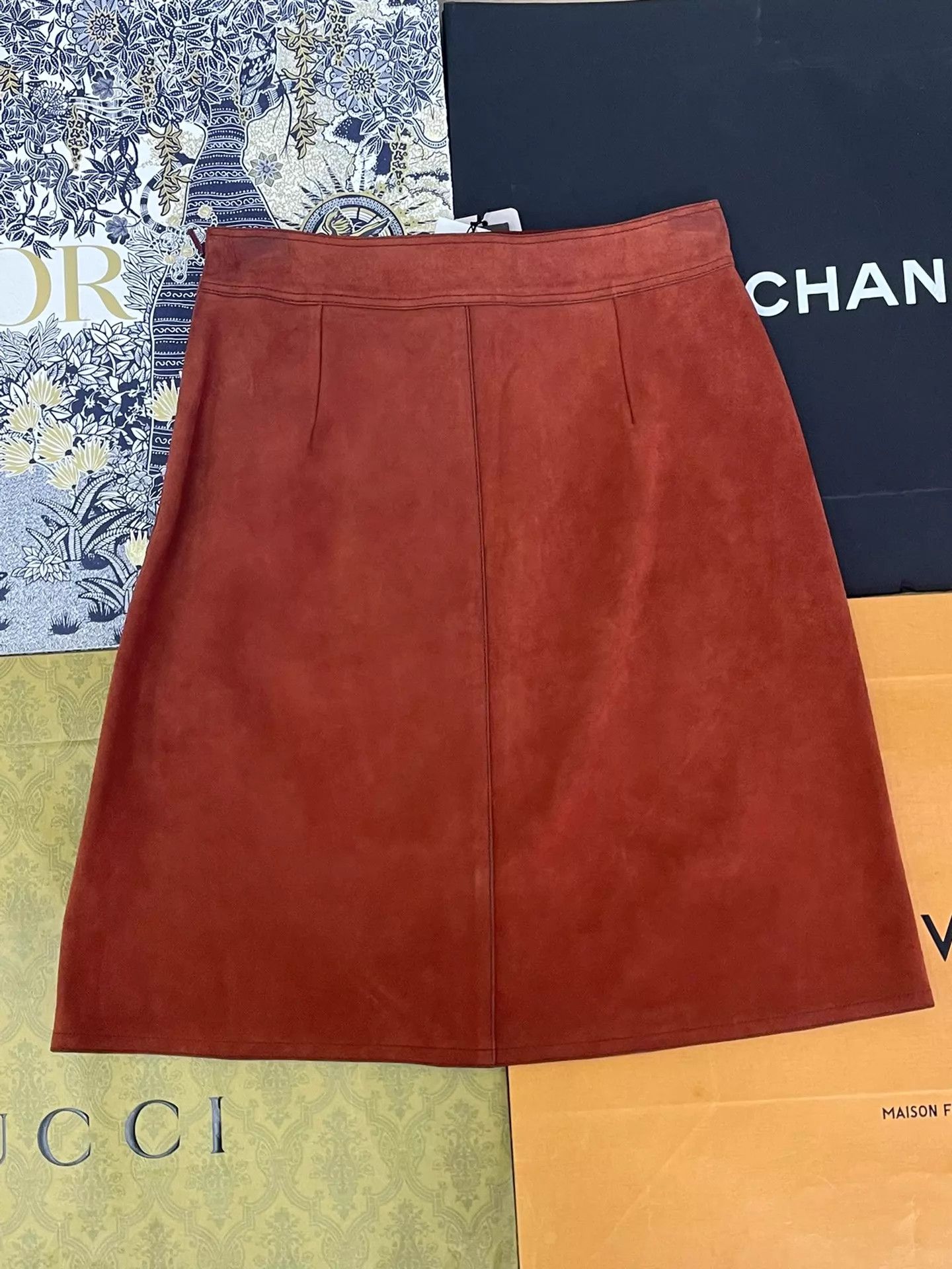 Gucci Gucci Orange Suede Skirt Size 40 Size 27" / US 4 / IT 40 - 3 Thumbnail