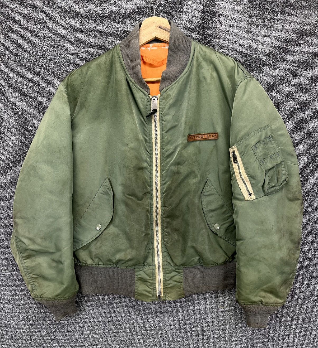 Avirex Vintage Avirex Trashed Rare Bomber Jacket Size US M / EU 48-50 / 2 - 1 Thumbnail