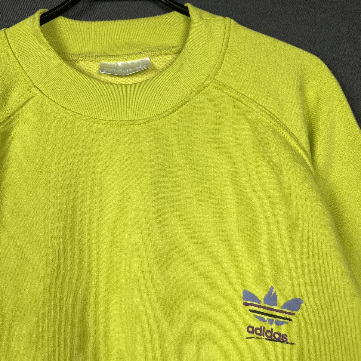 Adidas RARE Vintage Adidas Trefoil Spellout Sweatshirt Lime L Size US L / EU 52-54 / 3 - 4 Thumbnail