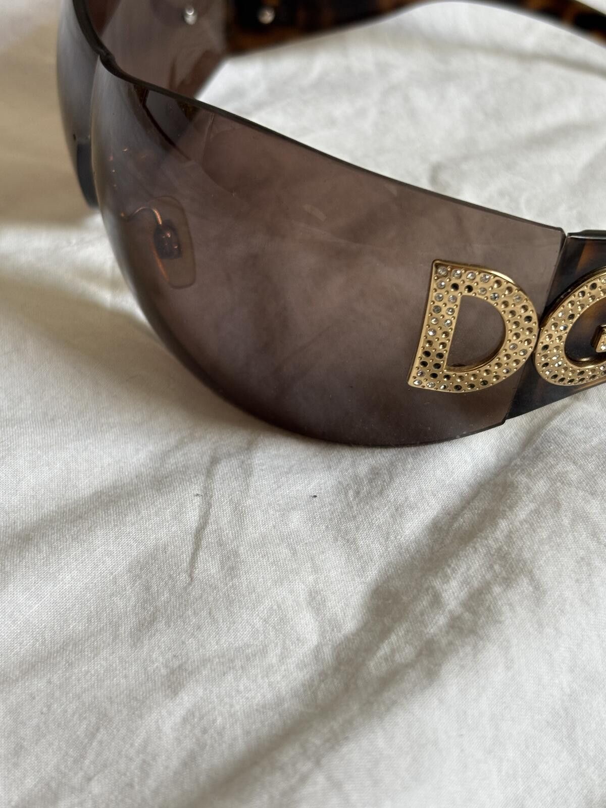 Dolce & Gabbana Dolce & Gabbana - Brown Shield Logo Sunglasses Size ONE SIZE - 7 Thumbnail