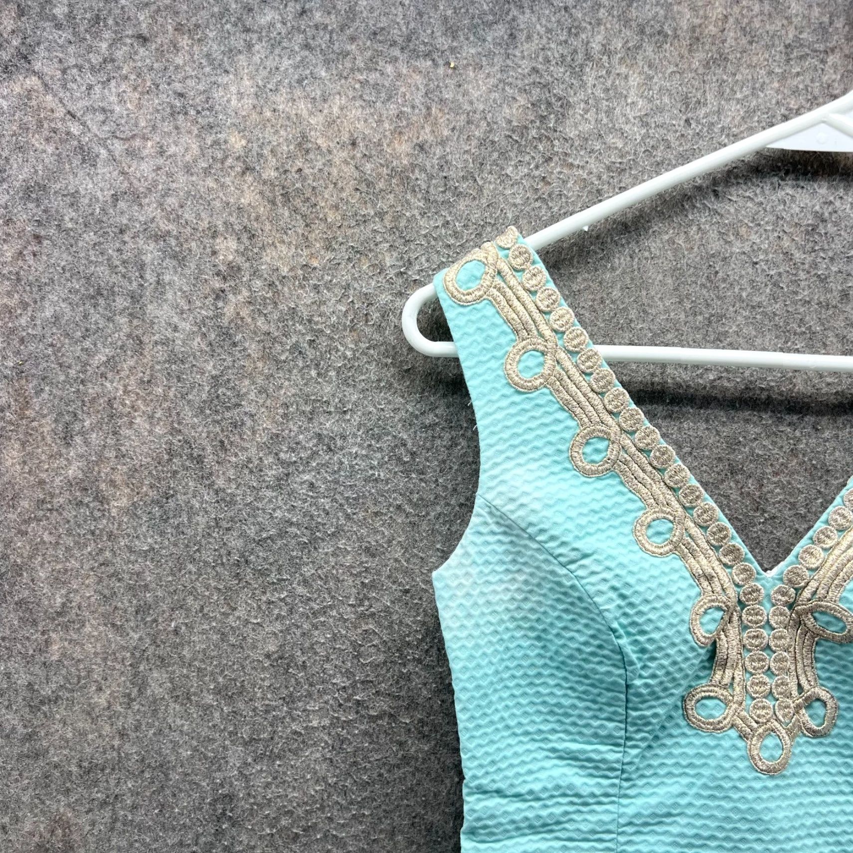 Lilly Pulitzer Lilly Pulitzer Dress Womens 00 Blue Textured V-Neck Sleeveless Embroidered Trim Pencil Dress Shift Size XXS / US 00 / IT 34 - 6 Thumbnail