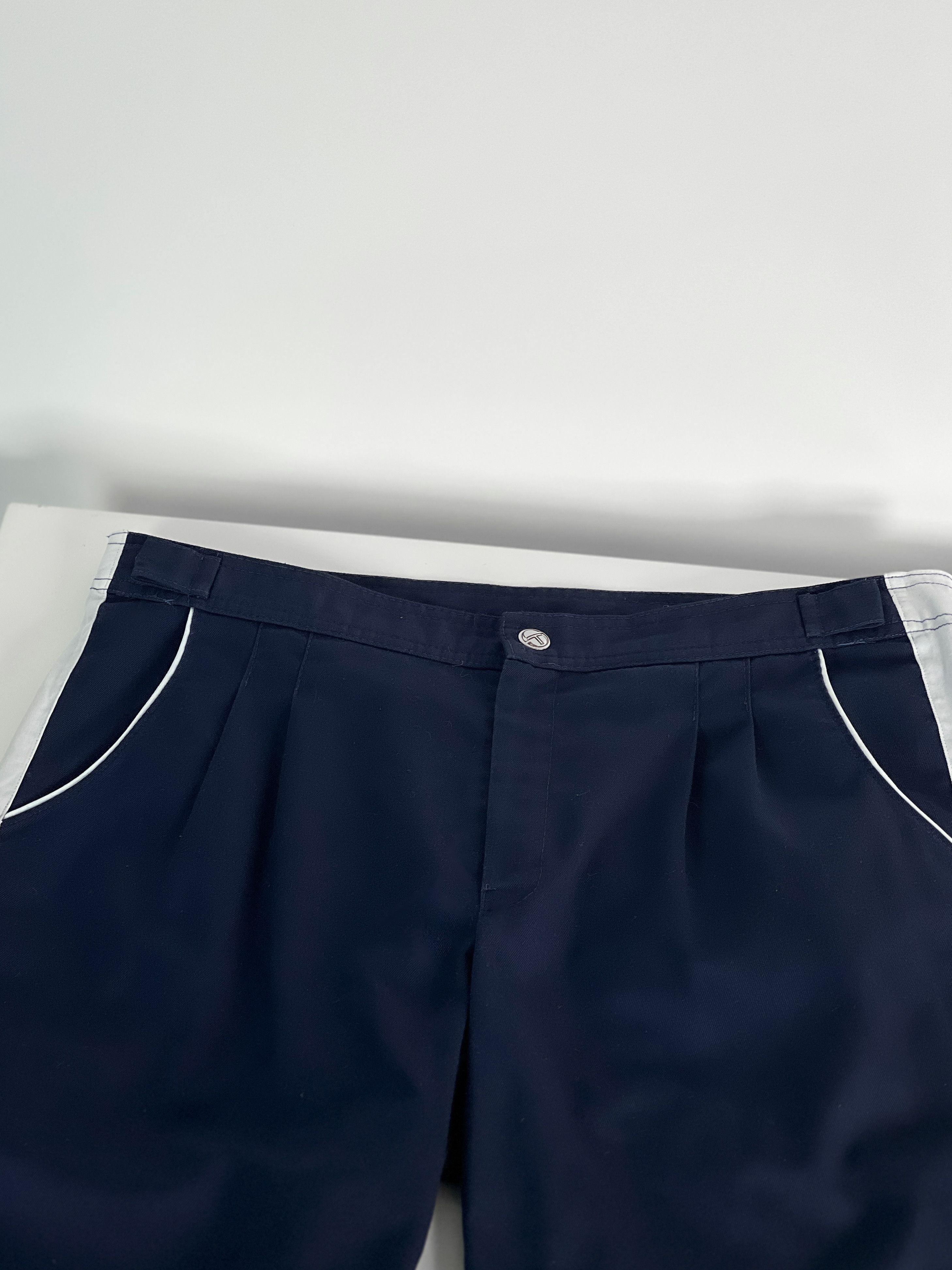 Sergio Tacchini Sergio Tacchini Vintage men's Shorts Size US 30 / EU 46 - 2 Thumbnail