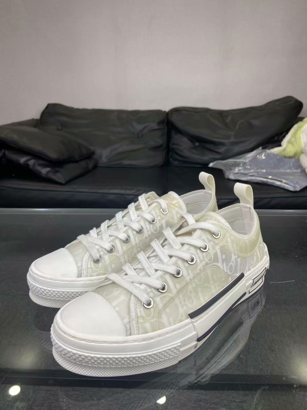 Dior Dior White Lowtop Sneakers 23 Women Size US 8 / IT 38 - 1 Thumbnail