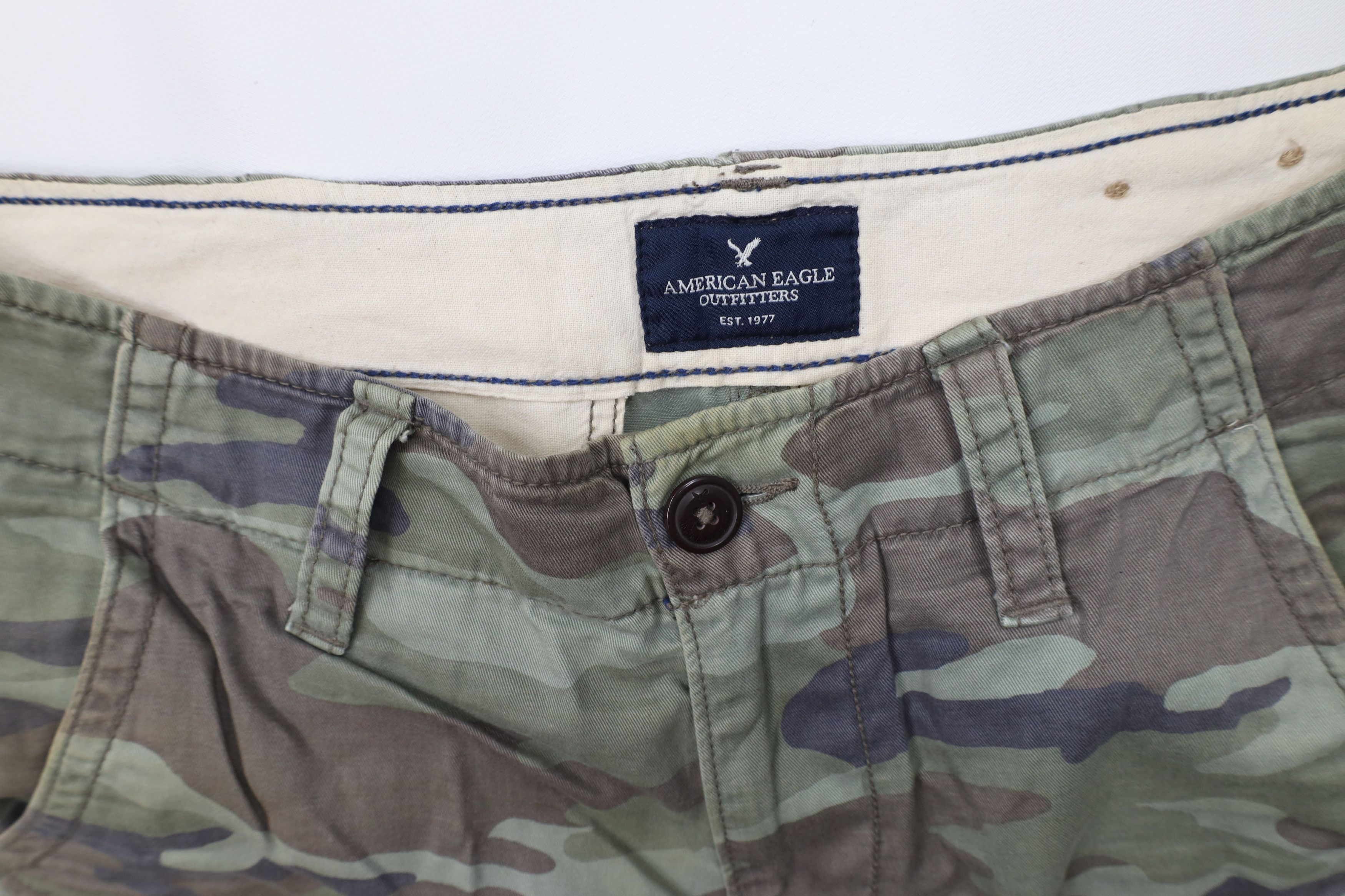 American Eagle Outfitters Vintage Y2K American Eagle Outfitters Camouflage Shorts Size US 30 / EU 46 - 7 Thumbnail