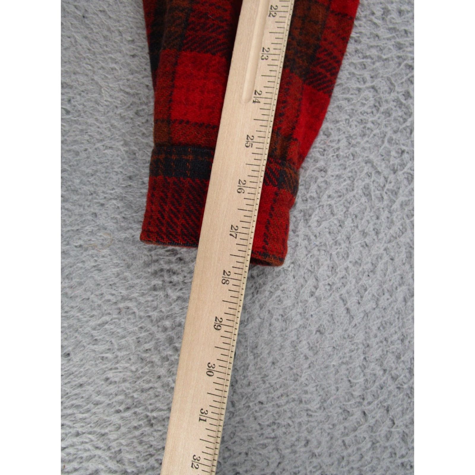 Pendleton VINTAGE Pendleton Wool Jacket Shirt Shacket Plaid Mens Size L Outdoors Camping Size US L / EU 52-54 / 3 - 7 Thumbnail