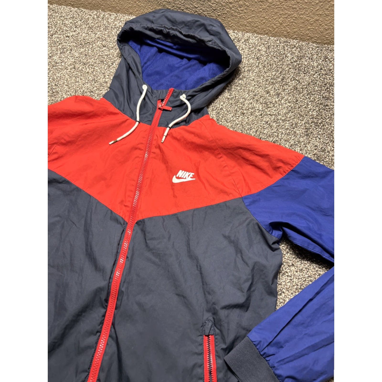Nike VINTAGE Nike Windrunner Jacket Mens M Navy Red White Hood Full Zip 727324 Size US M / EU 48-50 / 2 - 2 Thumbnail