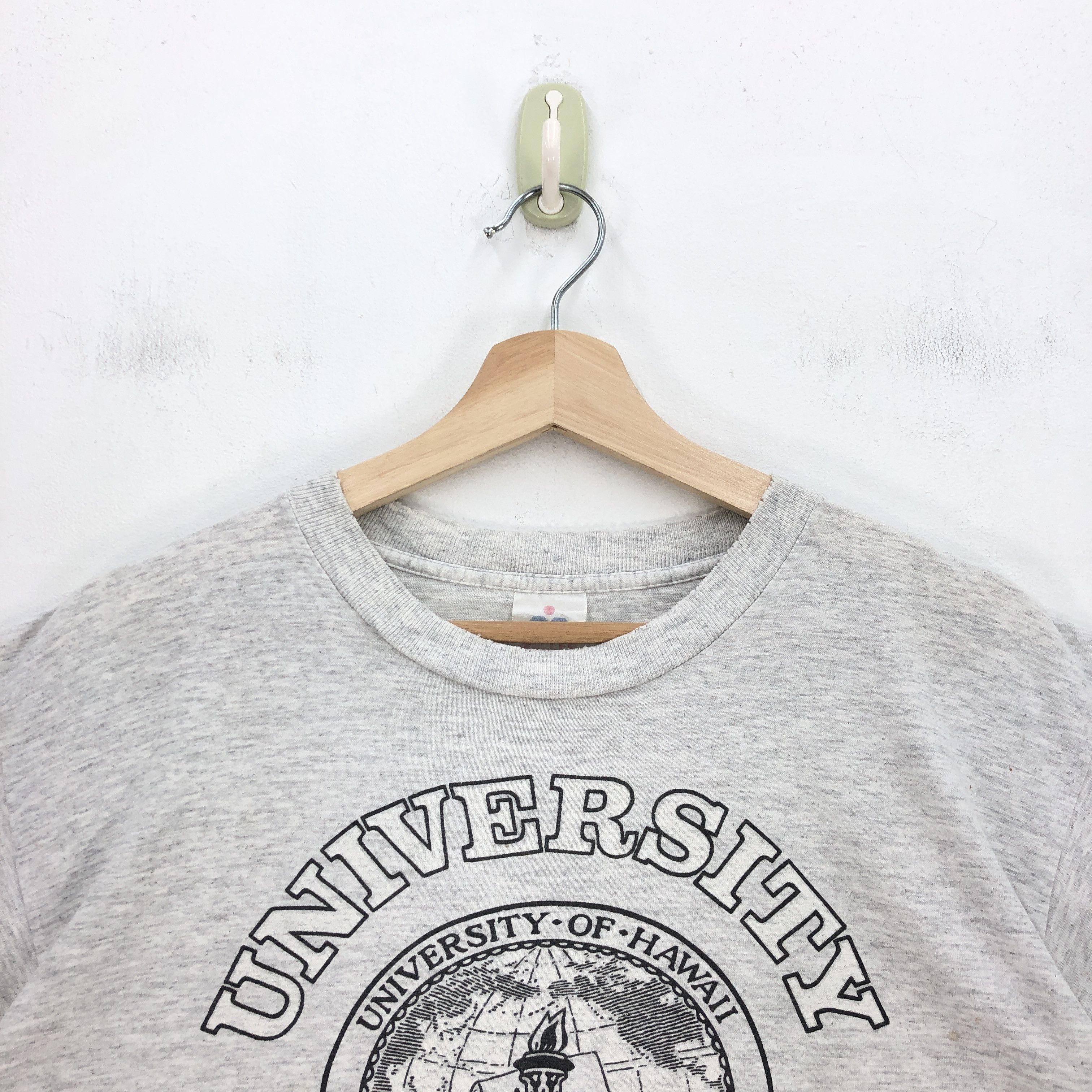 Vintage Vintage 90s University Hawaii T Shirt Hawaiian Crewneck Tee Size US M / EU 48-50 / 2 - 3 Thumbnail
