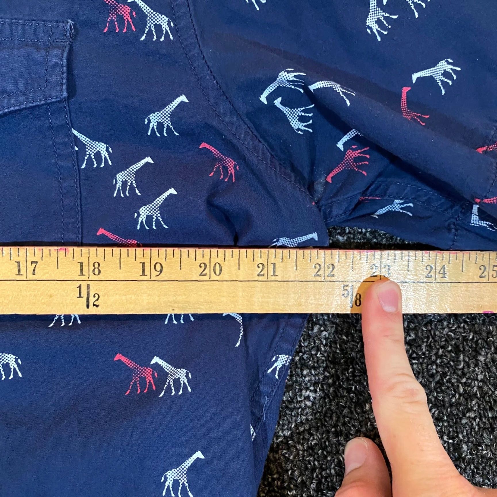 Vintage VINTAGE Lifted Research Group LRG Shirt Mens Large Short Sleeve Button Up Outdoor Giraffe Animals Blue Size US L / EU 52-54 / 3 - 5 Thumbnail