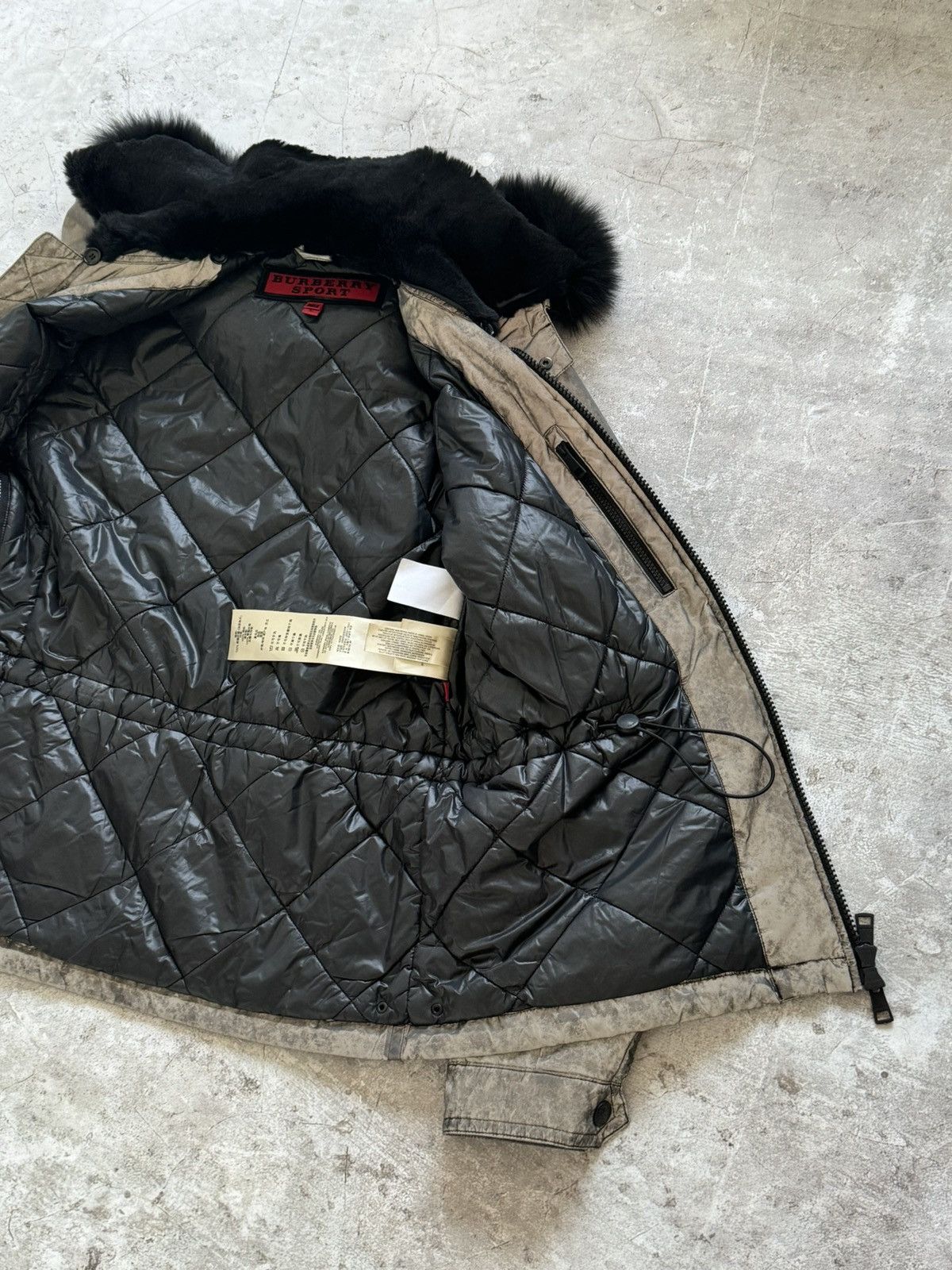 Burberry !extremely rare Burberry Sport Reflective hooded jacket Size US L / EU 52-54 / 3 - 21 Thumbnail
