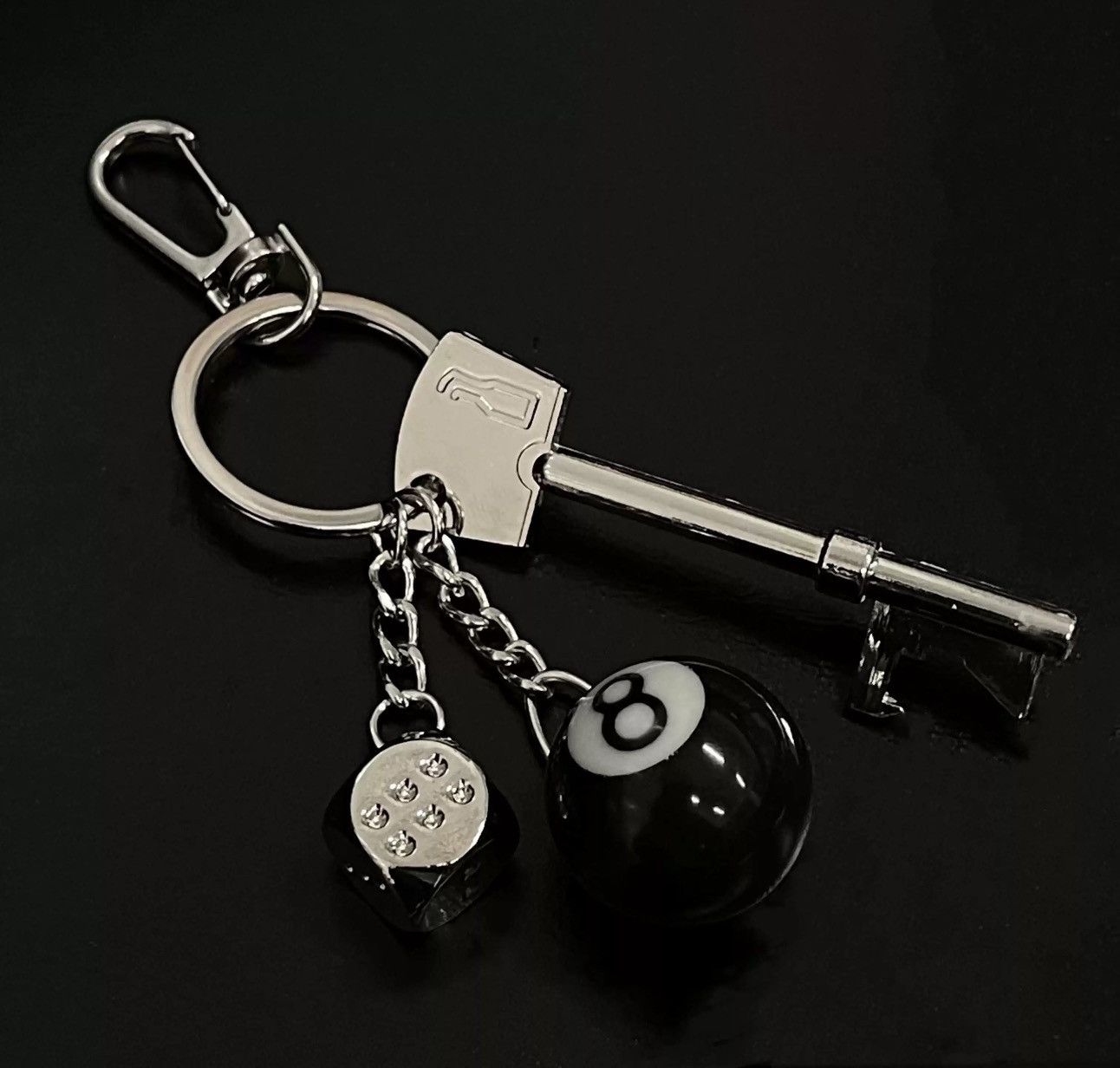 Japanese Brand × Vintage Retro punk y2k key snooker ball dice keychain Size ONE SIZE - 5 Thumbnail