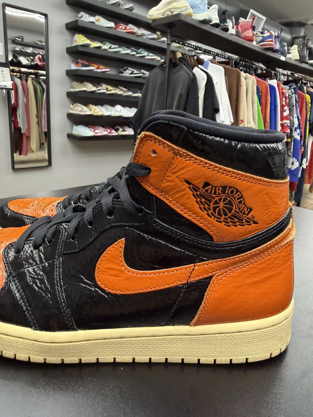 Jordan Brand Size 10 - Jordan 1 Retro High Shattered Backboard 3.0 Size US 10 / EU 43 - 5 Thumbnail