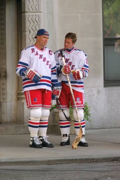 Starter MESSIER 11 NY Rangers 90s STARTER jersey L white vintage Size US L / EU 52-54 / 3 - 3 Thumbnail