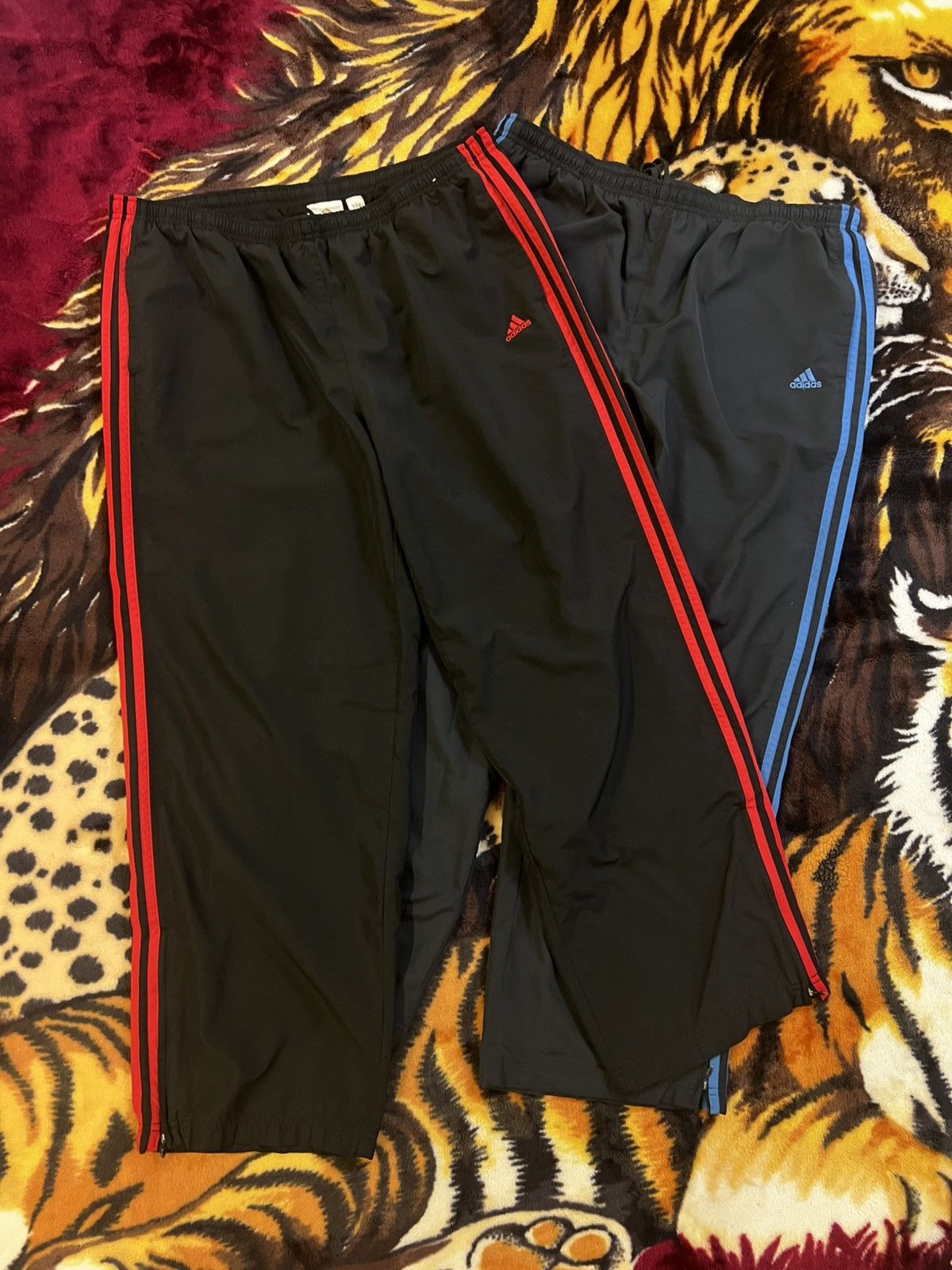 Adidas × Vintage Lot of 2 / 2000’s Adidas Red and Blue Track-pants Size US 36 / EU 52 - 1 Thumbnail