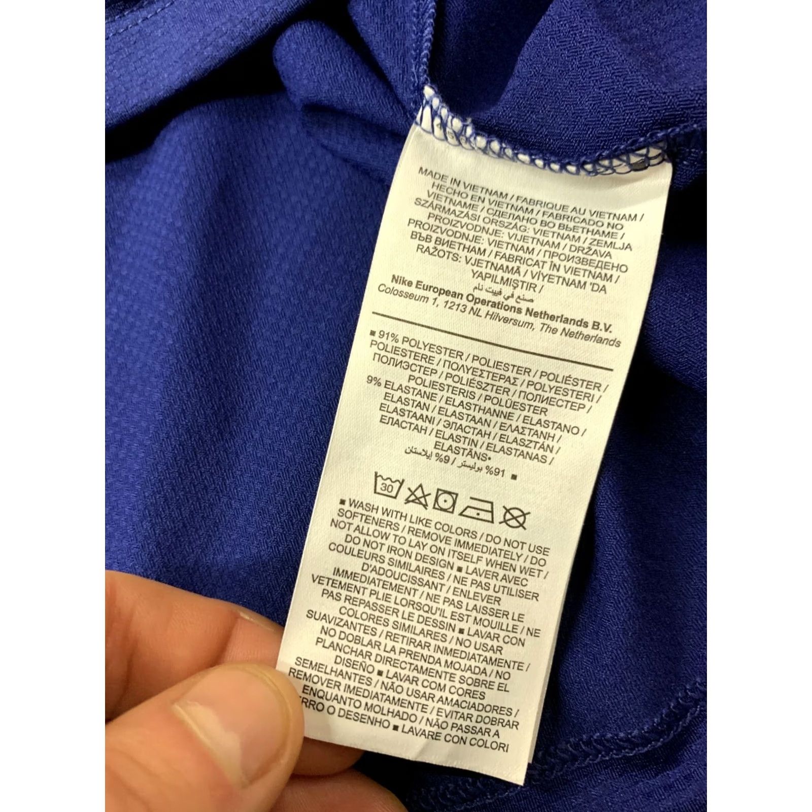 Nike NIKE GOLF DRI-FIT 2020 MEN TRAINING POLO SHIRT JERSEY ORIGINAL SIZE L Blue and White Polo Mens 2020 Nike Golf Shirt Size US L / EU 52-54 / 3 - 6 Thumbnail