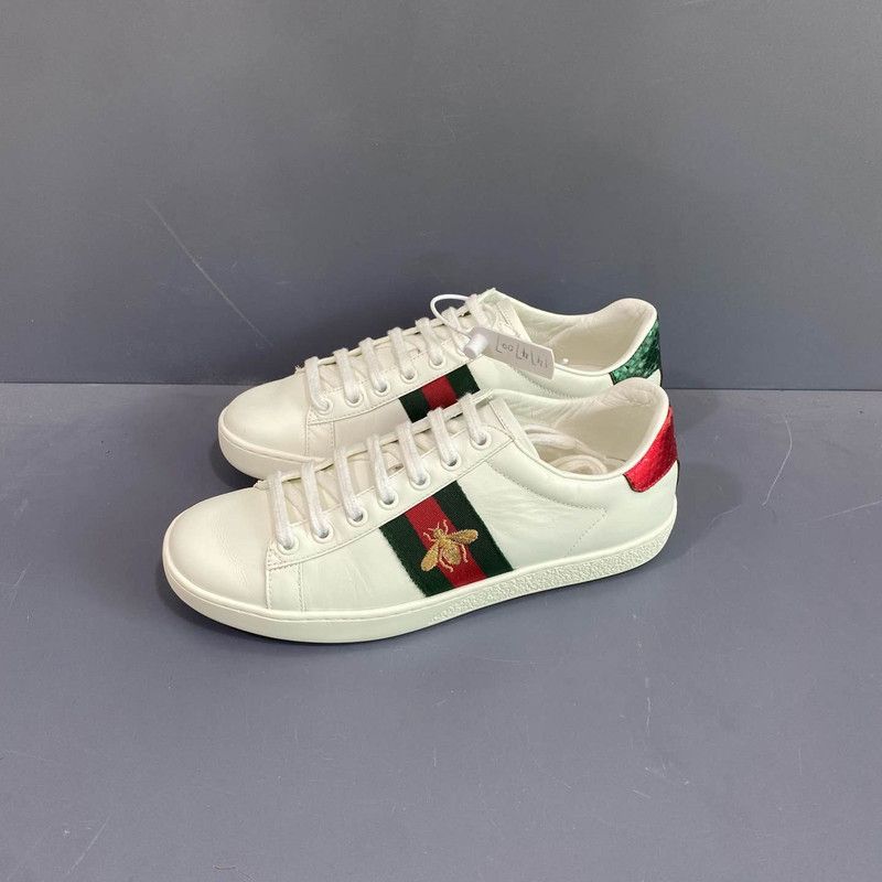 Gucci Gucci Ace Leather Bee Sneakers for Women 0079 Size US 5 / IT 35 - 1 Thumbnail