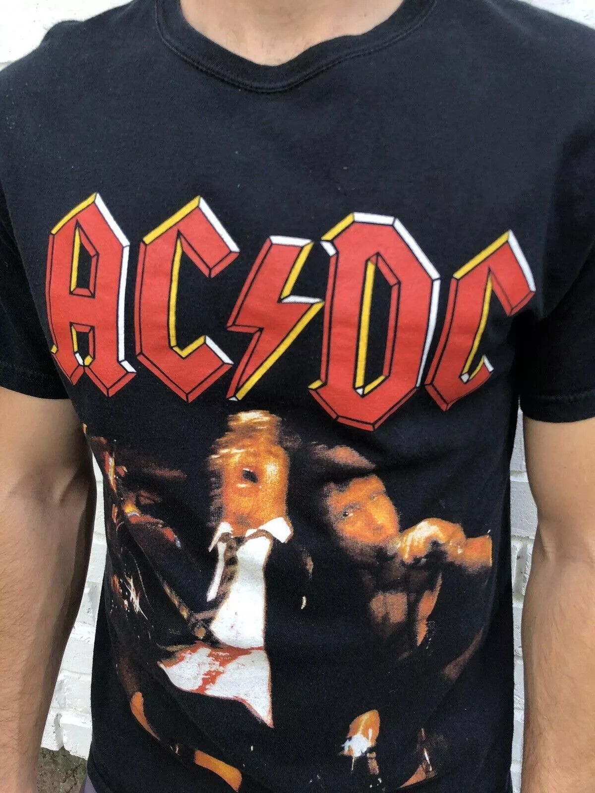 Gildan VINTAGE AC DC AC/DC 2001 SHIRT BAND TOUR VINTAGE OFFICIAL Size US M / EU 48-50 / 2 - 5 Thumbnail