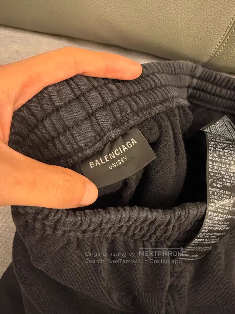 Balenciaga Balenciaga size XXS Wheat Ear BB Letter Washed Short Pants Size US 27 - 5 Thumbnail