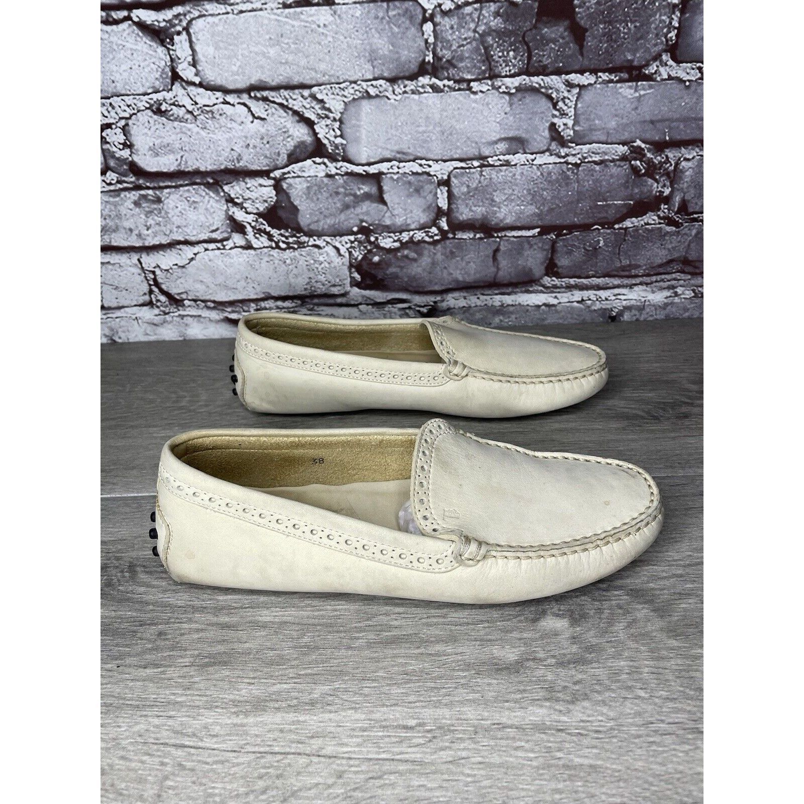Tod's TOD'S Ivory Off White Suede Leather Moc Loafers Driving Shoe Size US 8 / IT 38 - 4 Thumbnail