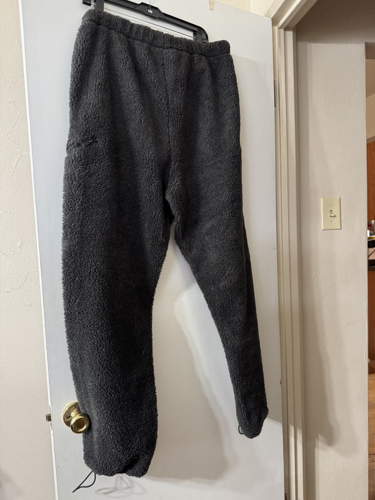 Fear of God Fear of God Essentials black Sherpa sweatpants Size US 38 / EU 54 - 5 Thumbnail