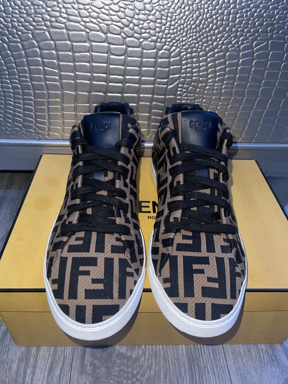 Fendi Fendi Sneakers Size US 8 / EU 41 - 2 Thumbnail