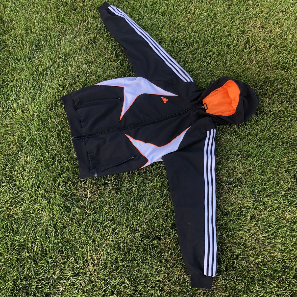 Adidas Adidas hoodie tracksuit jacket Size US M / EU 48-50 / 2 - 3 Thumbnail