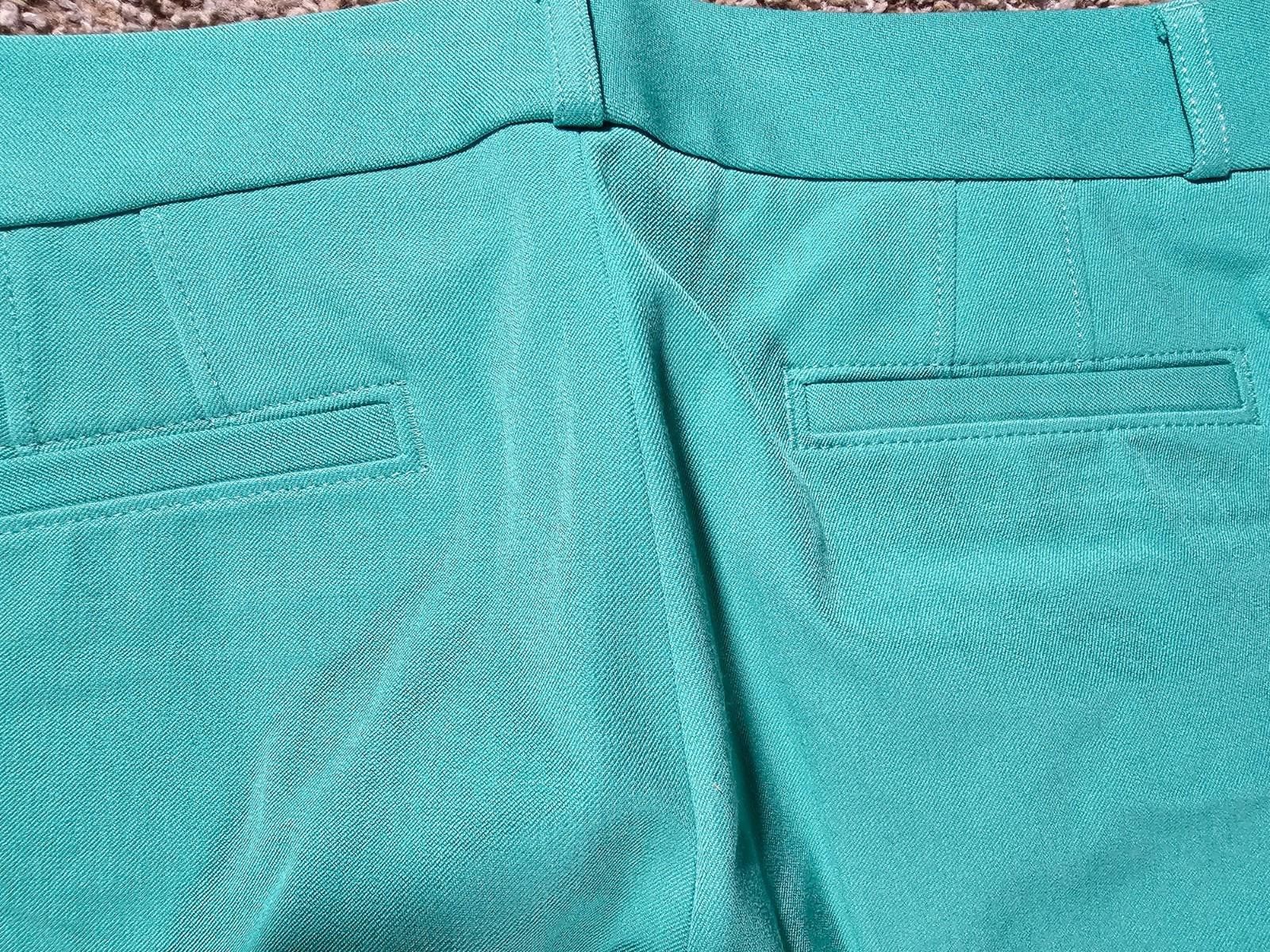 Banana Republic Banana Republic Sloan Green Cropped Pants Size 8 Petite Size 30" / US 8 / IT 44 - 8 Thumbnail