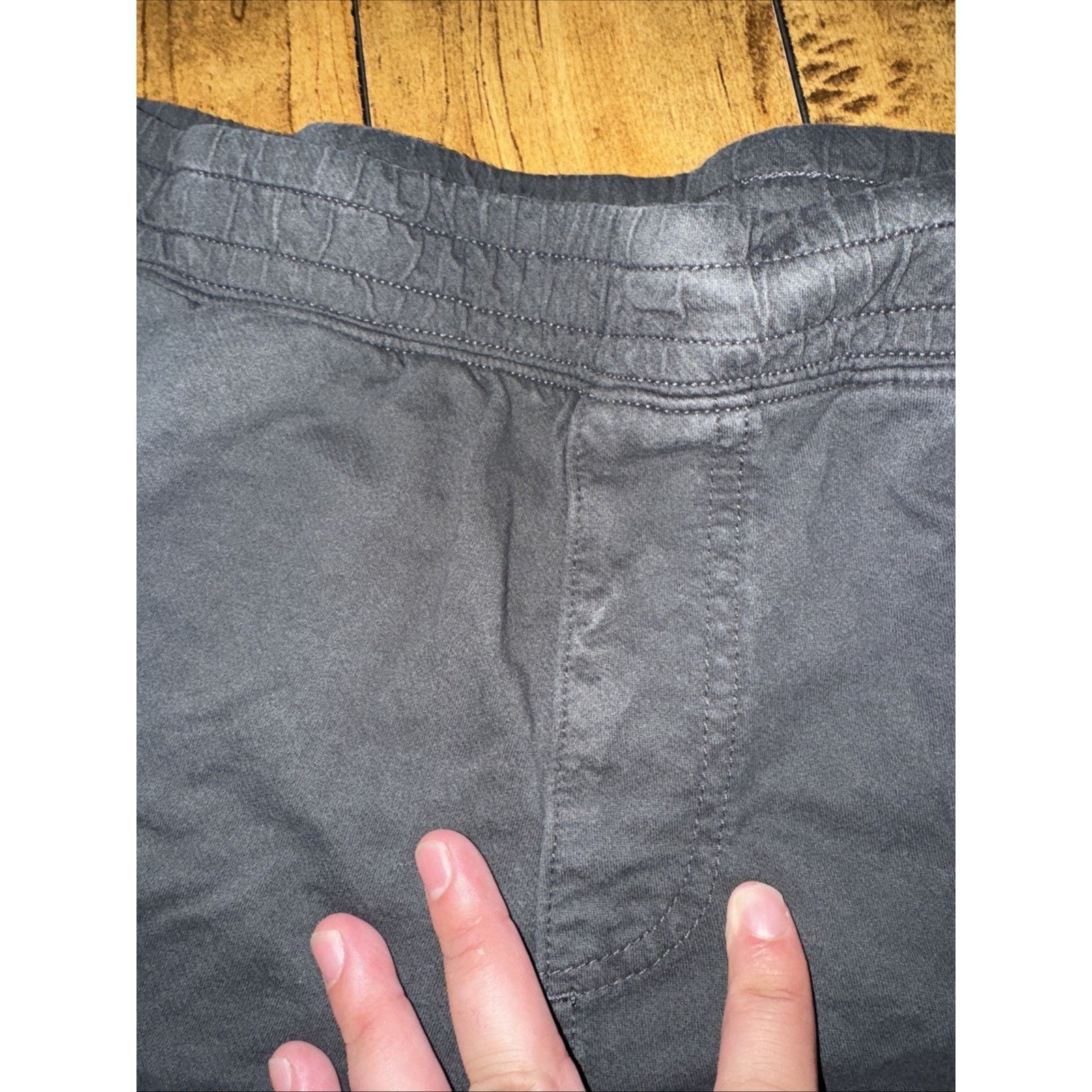 Uniqlo Uniqlo Lightweight Cotton Shorts Gray 30x11 Size US 30 / EU 46 - 3 Thumbnail