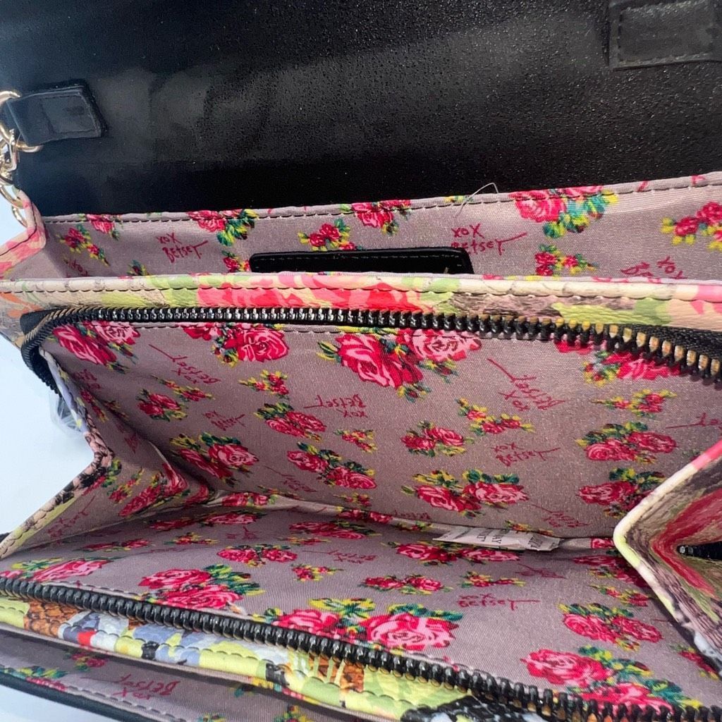 Betsey Johnson Betsey Johnson Dani Floral Printed Crossbody with Bow Size ONE SIZE - 7 Thumbnail