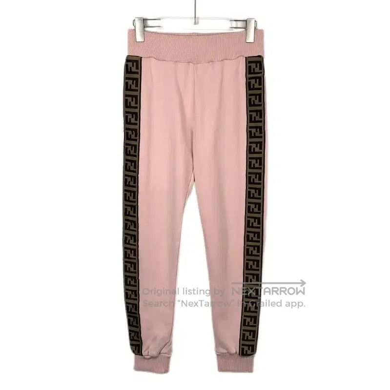 Fendi Pink Cotton Casual Pants for Women .