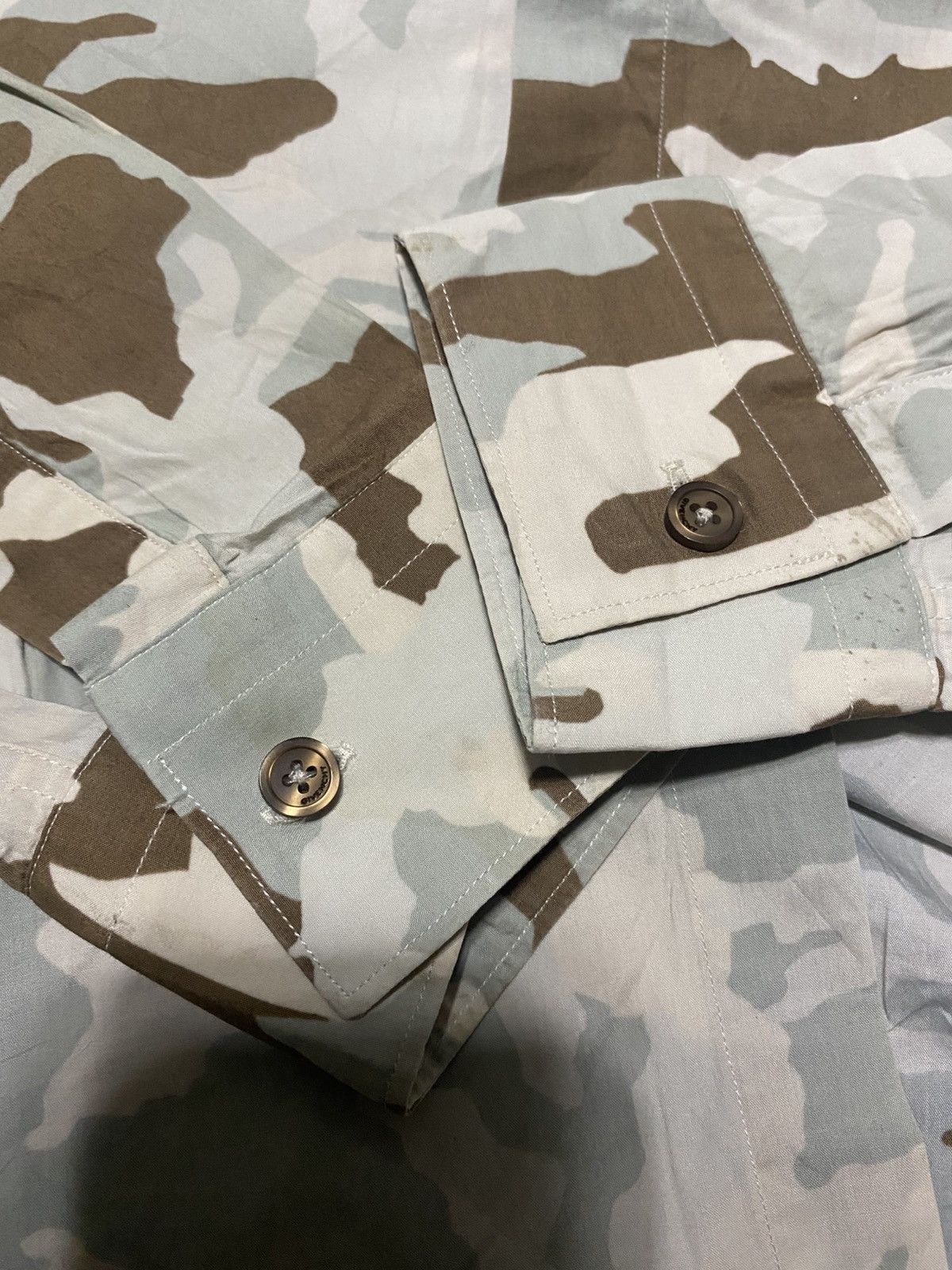 Givenchy GIVENCHY CAMOUFLAGE LONGSHIRTS Size US M / EU 48-50 / 2 - 7 Thumbnail