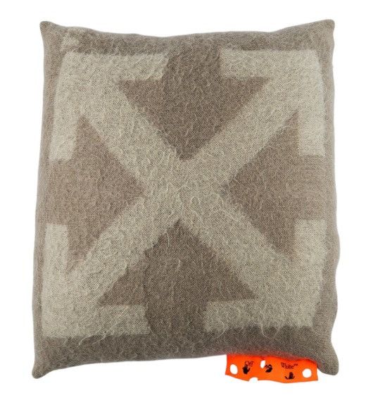 Off-White Off-white pillow Size ONE SIZE - 2 Thumbnail