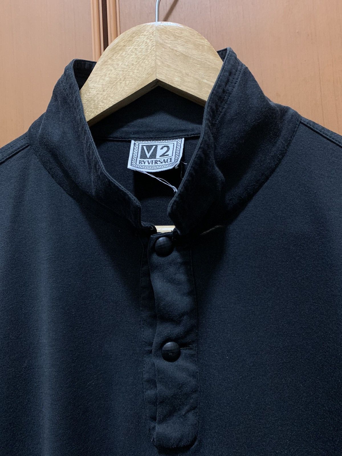 Versace Vintage V2 By Versace Button Up Tee Sun Faded Size US S / EU 44-46 / 1 - 3 Thumbnail