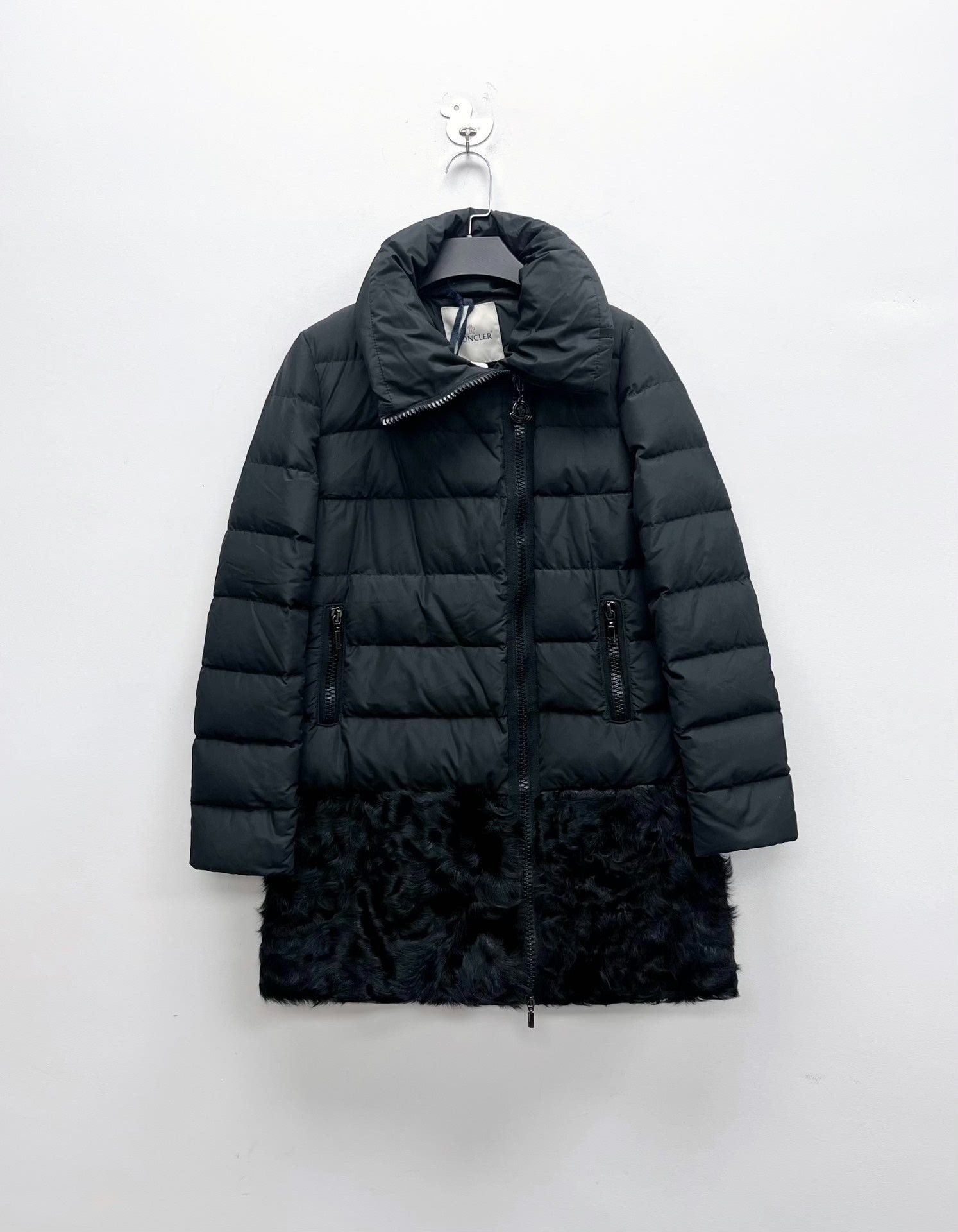 Moncler Moncler Black Fur-Trimmed Side Zip Down Jacket Size US S / EU 44-46 / 1 - 1 Thumbnail