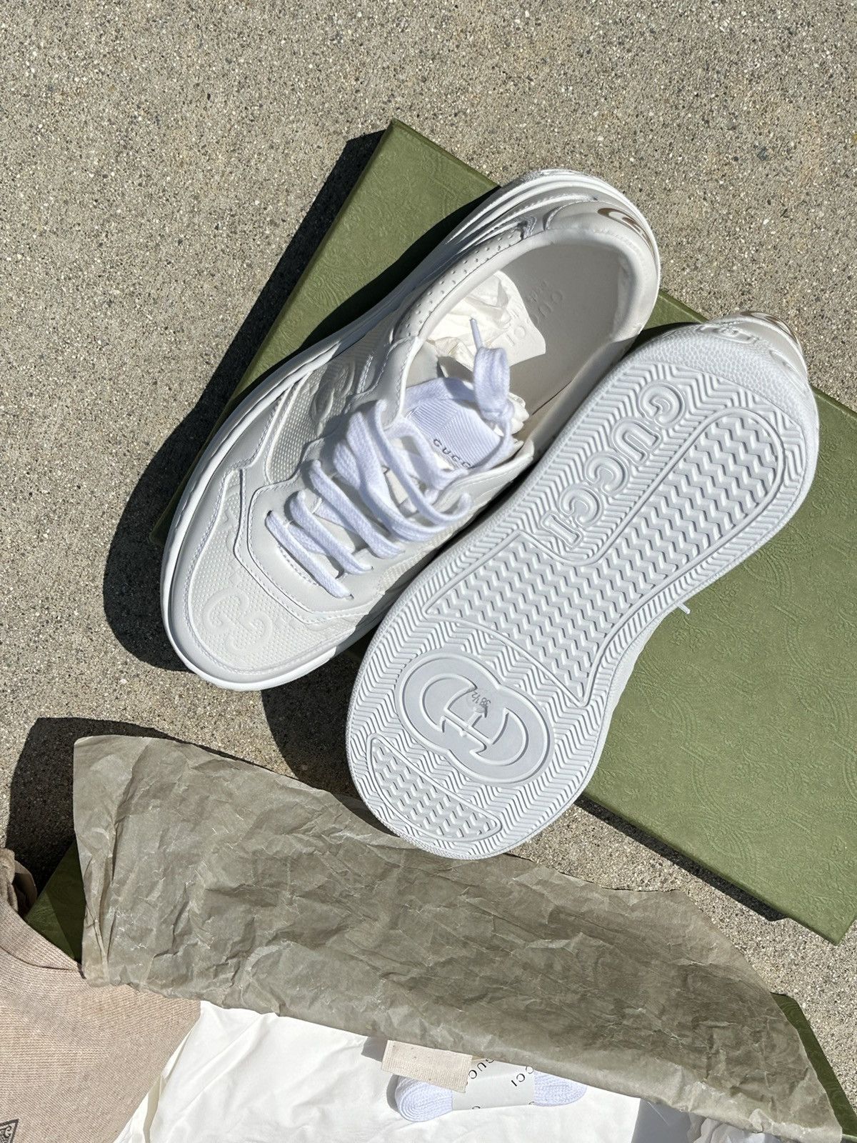 Gucci Gucci GG Embossed Leather Sneakers Size US 7.5 / IT 37.5 - 2 Thumbnail