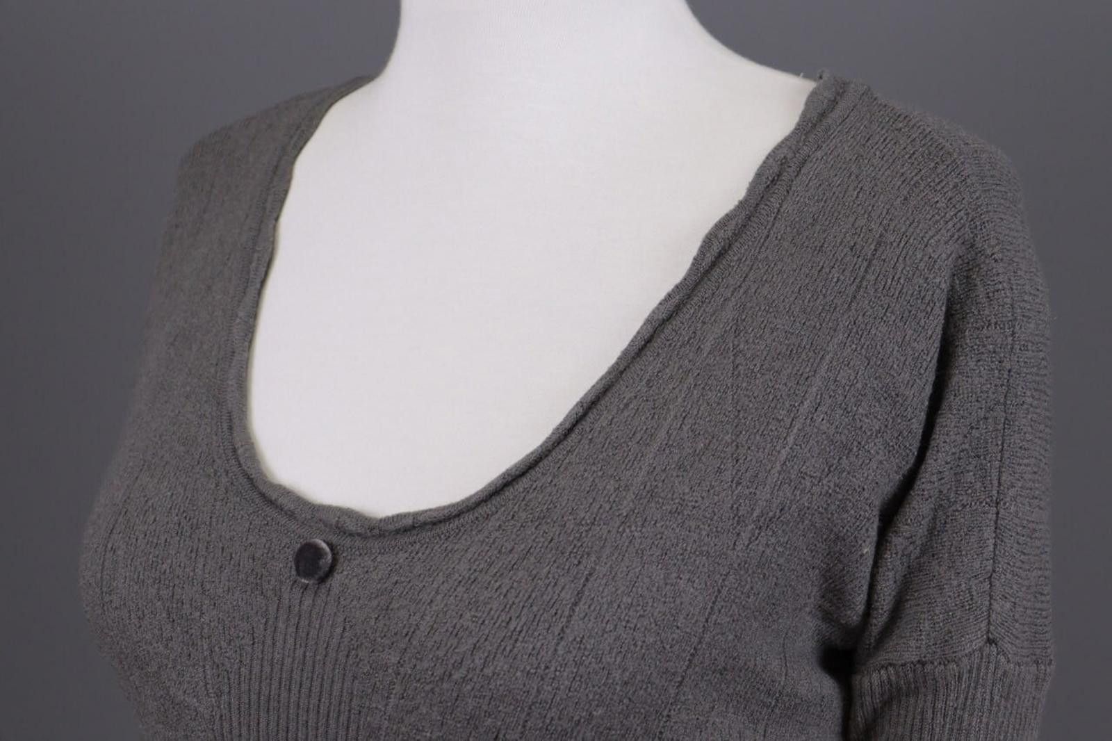Designer High Use Gray Relaxed Wool Asymmetrica Blouse Top Size S Size S / US 4 / IT 40 - 8 Thumbnail