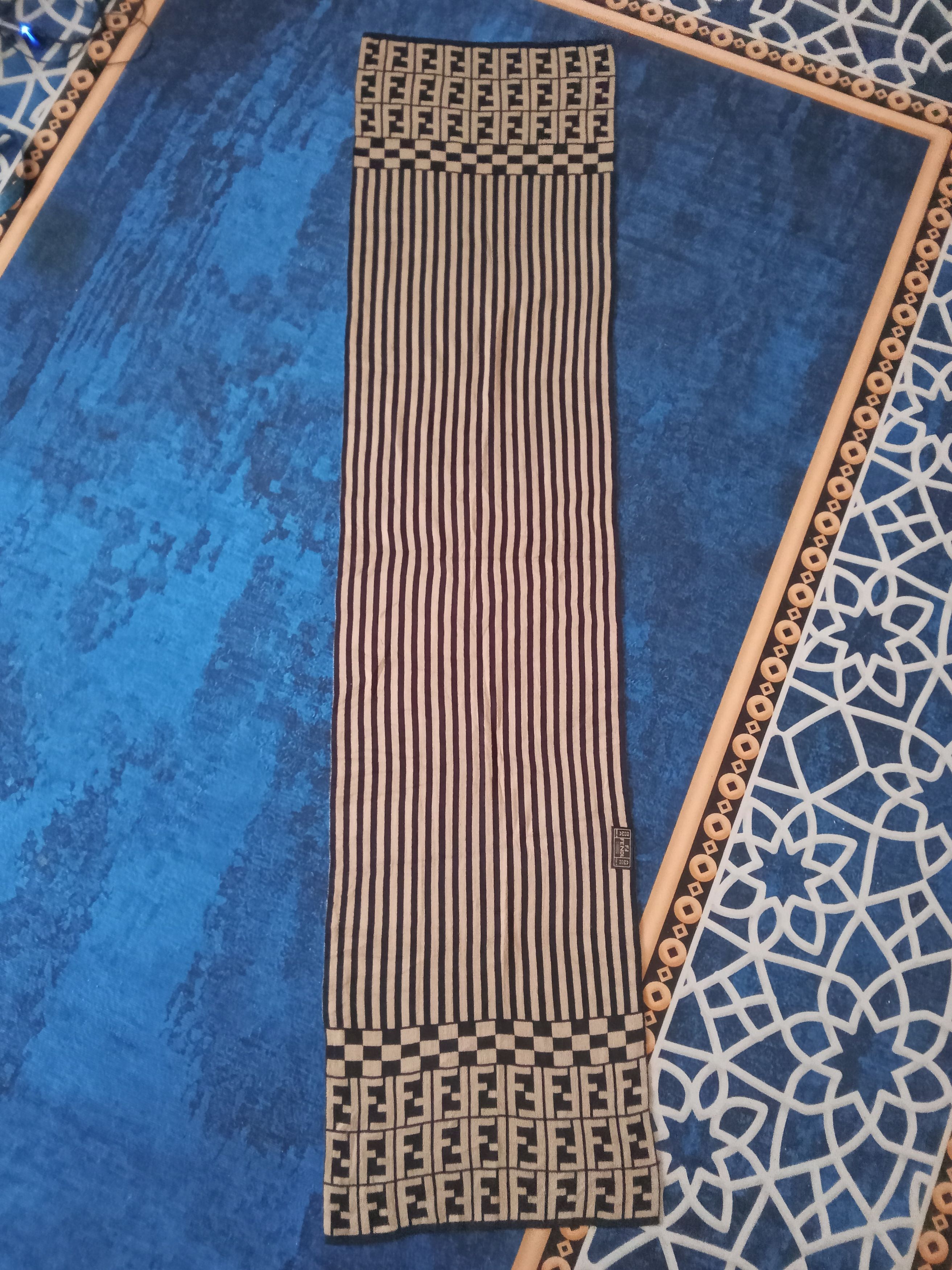 Fendi Fendi Neck Scarf Size ONE SIZE - 2 Thumbnail