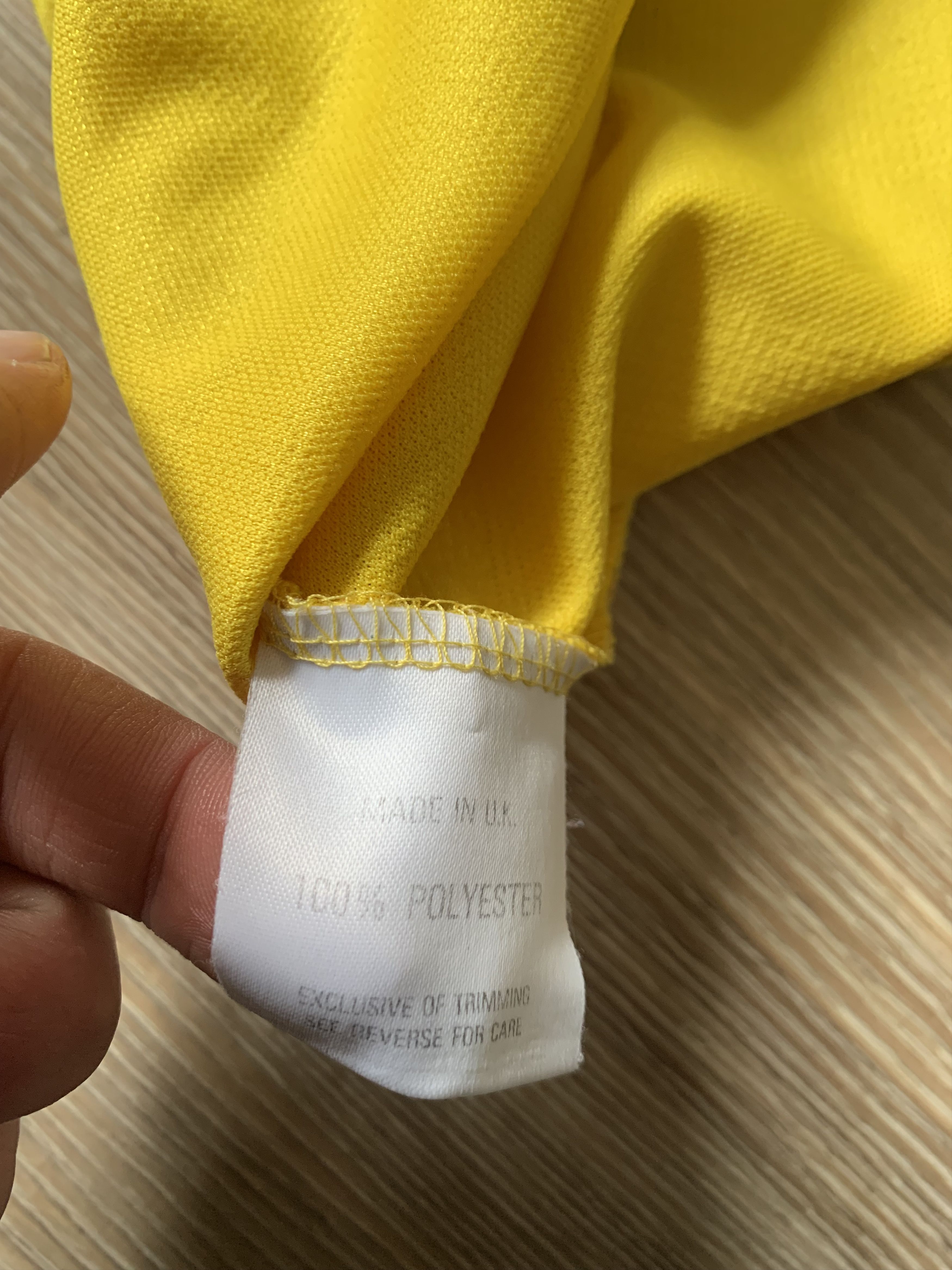 Sports Specialties TFG Sports Torquay United FC Sparkworld Soccer Jersey 01-03 Size US M / EU 48-50 / 2 - 8 Thumbnail