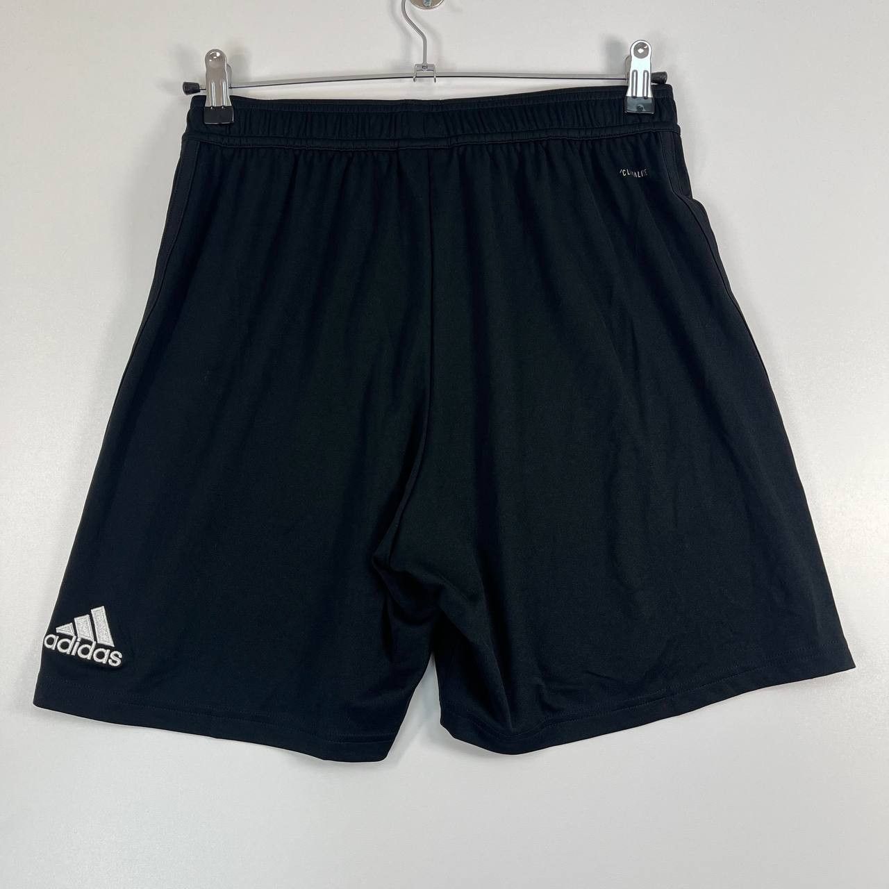 Adidas Manchester United 2018 Training Shorts Adidas Mens Size M Size US 35 - 5 Thumbnail