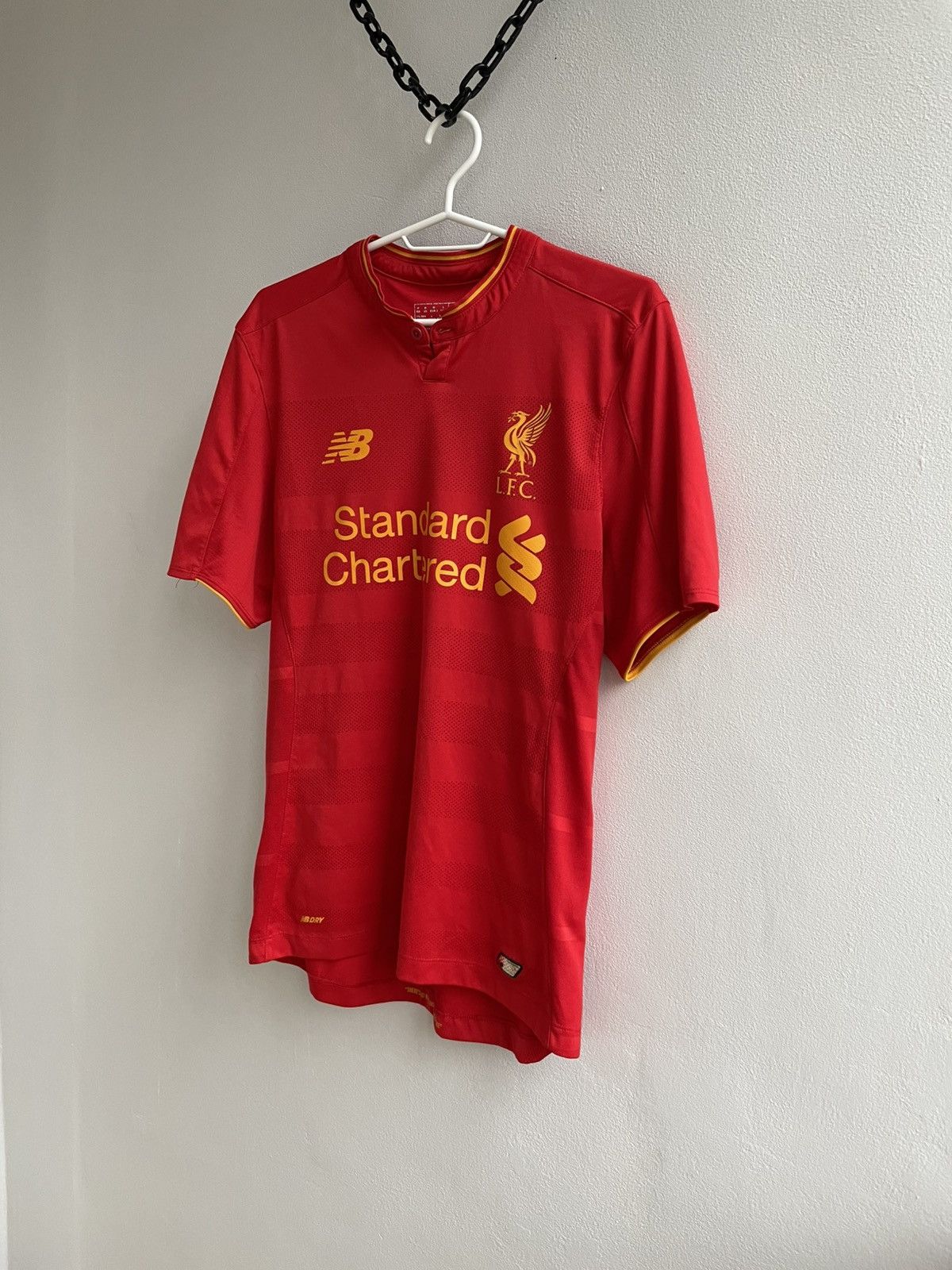 Vintage Liverpool 2016 2017 Home Football Shirt Soccer Jersey Size US M / EU 48-50 / 2 - 2 Thumbnail