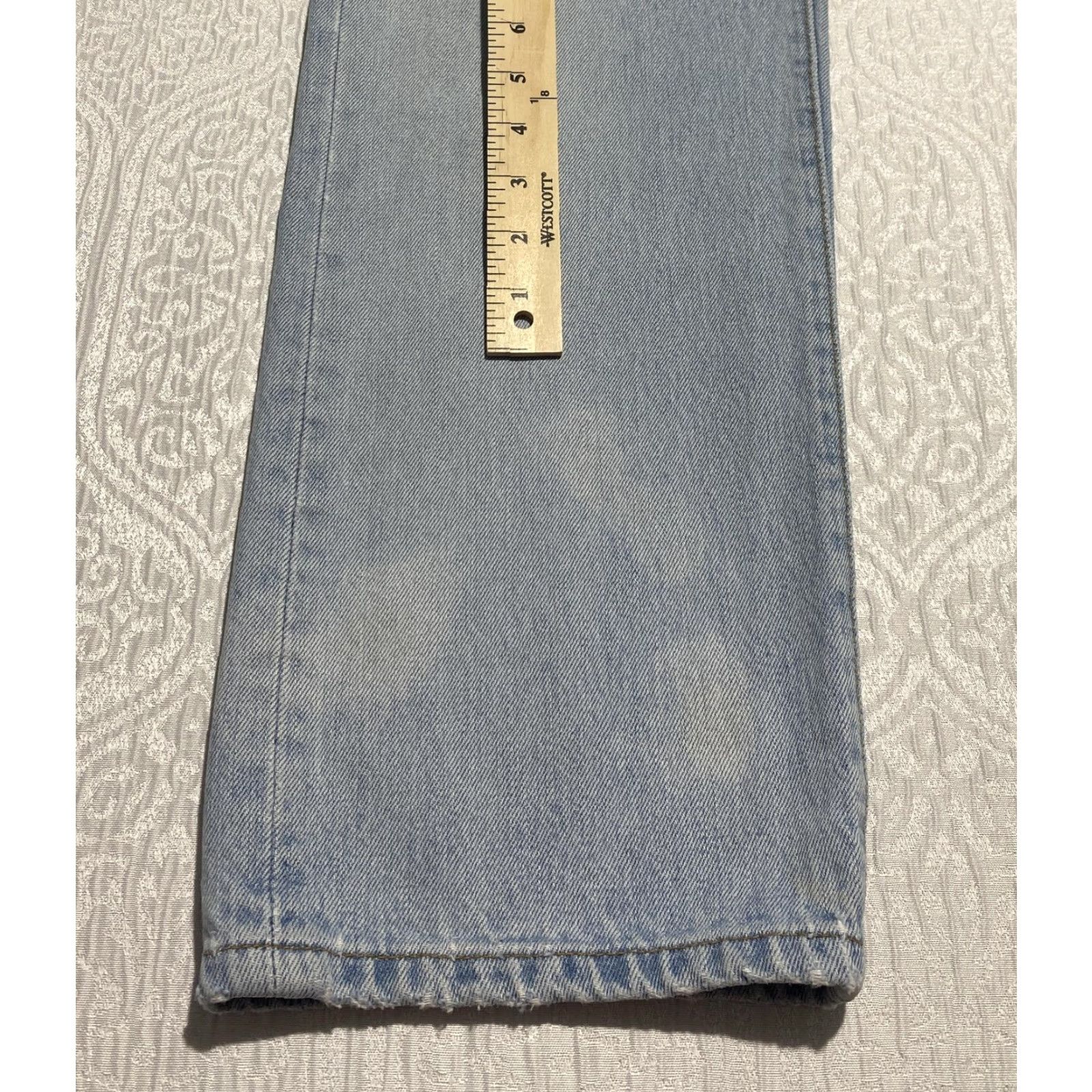 Levi's VINTAGE Levi's 501 Jeans Mens 33x30 Denim Blue 501-0134 Straight Leg Button Fly 5-Pocket Jeans Mens Regular Slim? Size US 33 - 2 Thumbnail