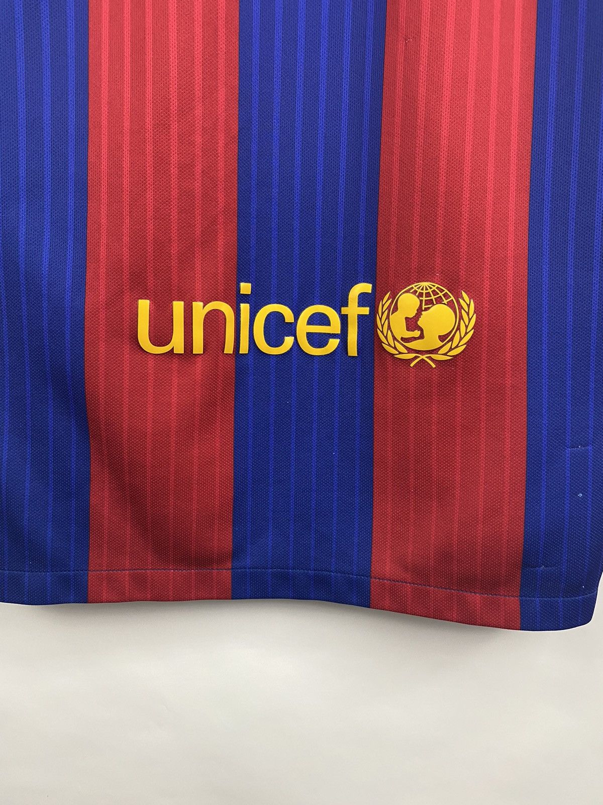 Nike F. C. Barcelona 2016 Nike Soccer Jersey t-shirt Size US M / EU 48-50 / 2 - 12 Thumbnail