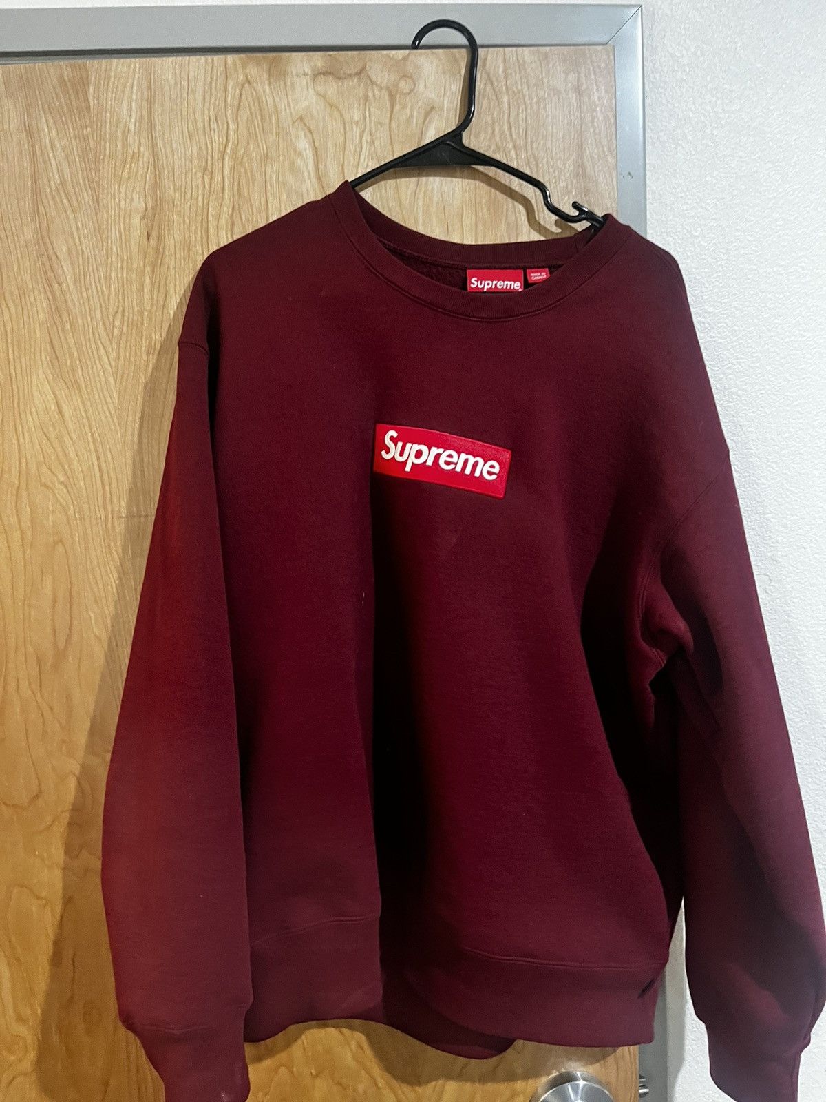 Supreme Supreme Box Logo Crewneck Cardinal (FW22) US L | Grailed