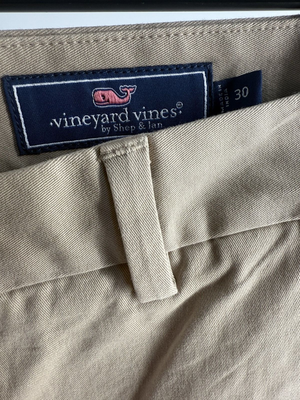 Vineyard Vines Vineyard Vines Khaki 9” Breaker Shorts Men’s Size 30 Size US 30 / EU 46 - 2 Thumbnail