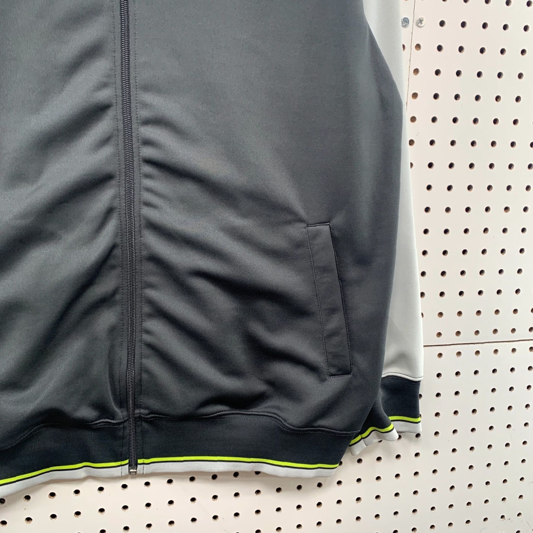Nike VINTAGE Nike Foot Wing Track Jacket Mens L Gray Zip NWT Size US L / EU 52-54 / 3 - 6 Thumbnail