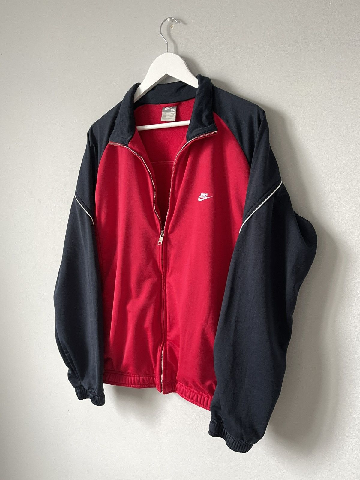 Nike Vintage Nike Zip Up Sweatshirt Track Jacket Embroidered Logo Size US XL / EU 56 / 4 - 4 Thumbnail