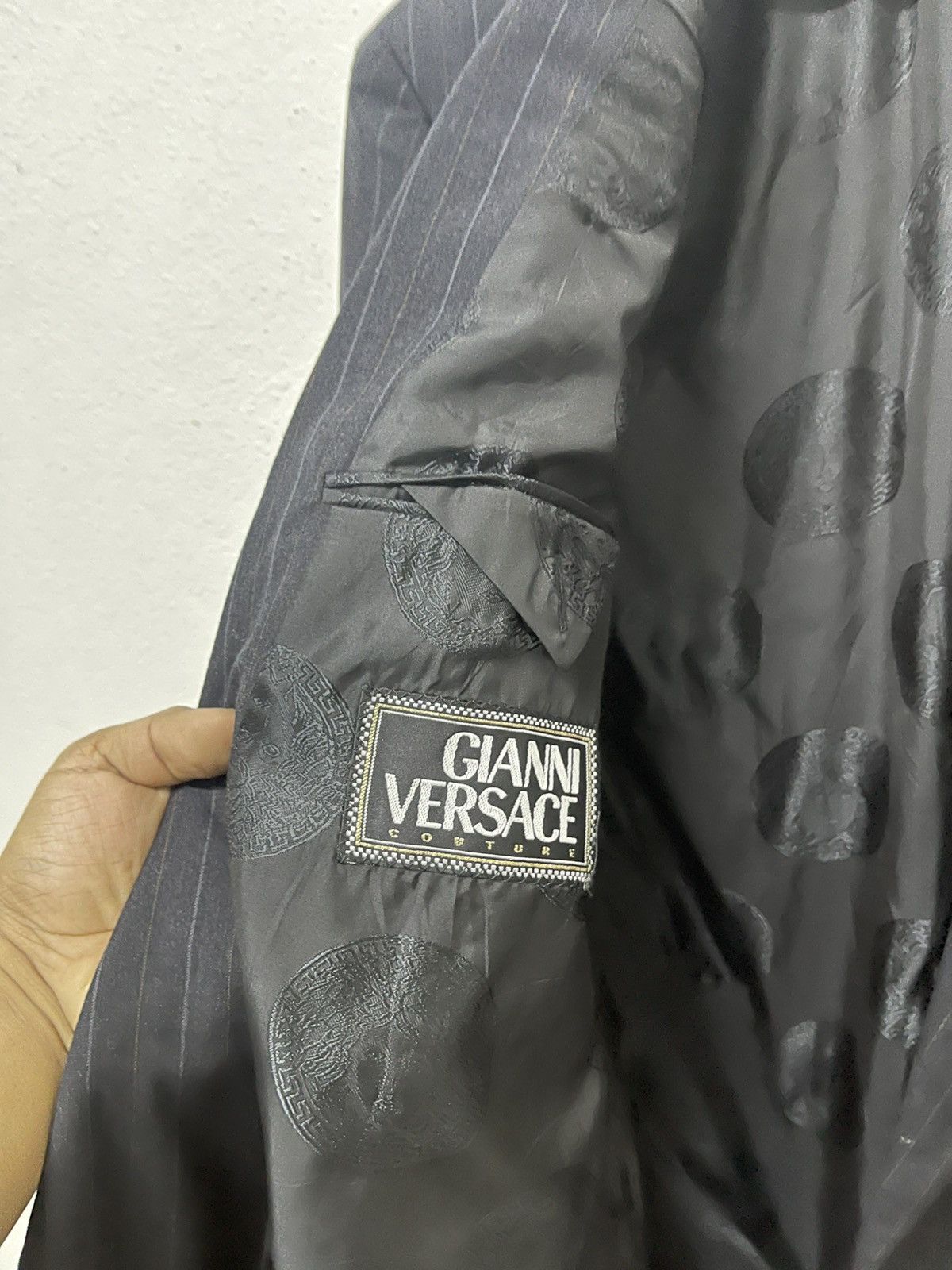 Versace 1990s GIANNI VERSACE PINSTRIPE BESPOKE BUTTON DOUBLE BREAST Size 50R - 9 Thumbnail